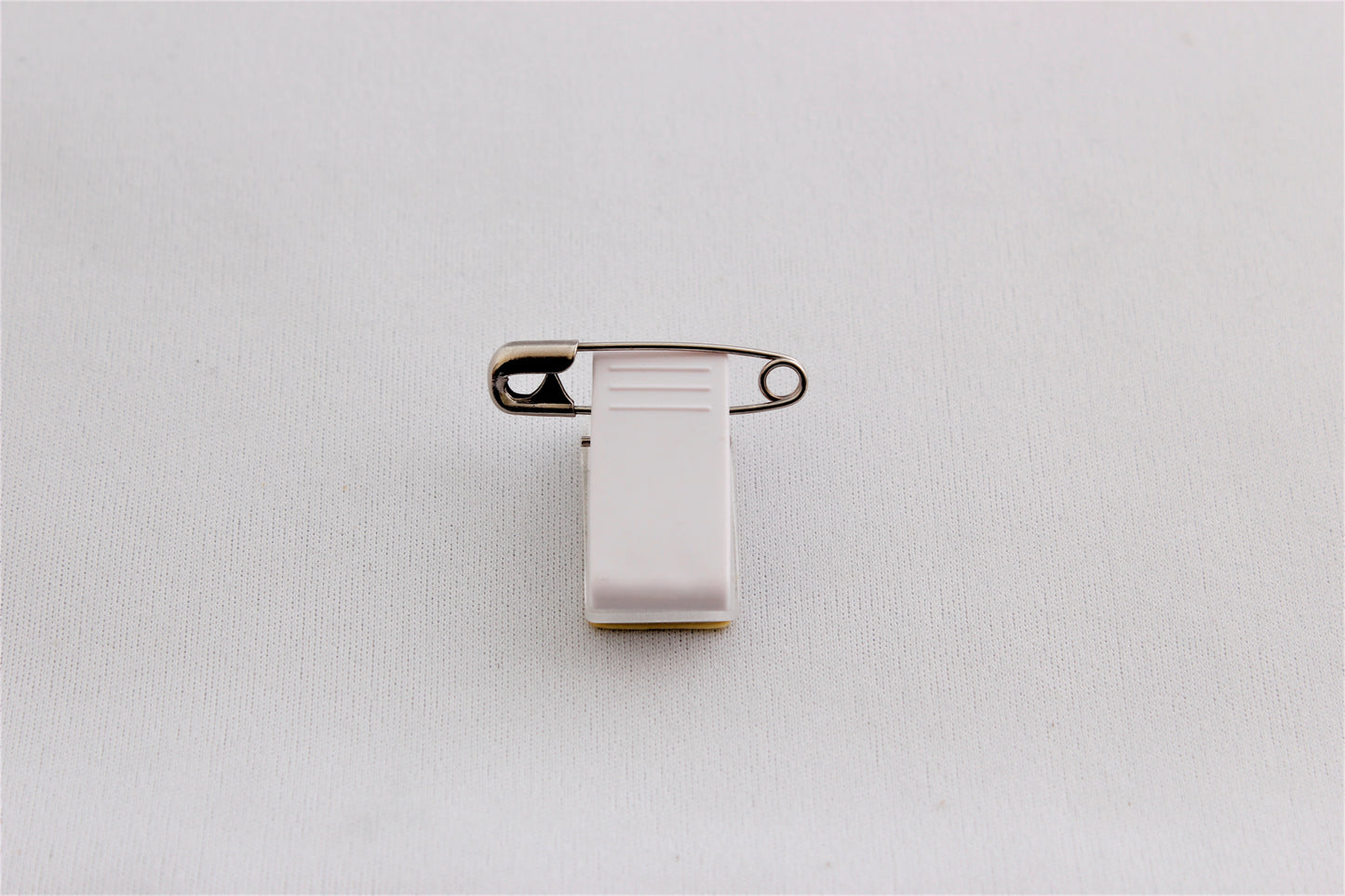Plastic Clips + Pins 100pc